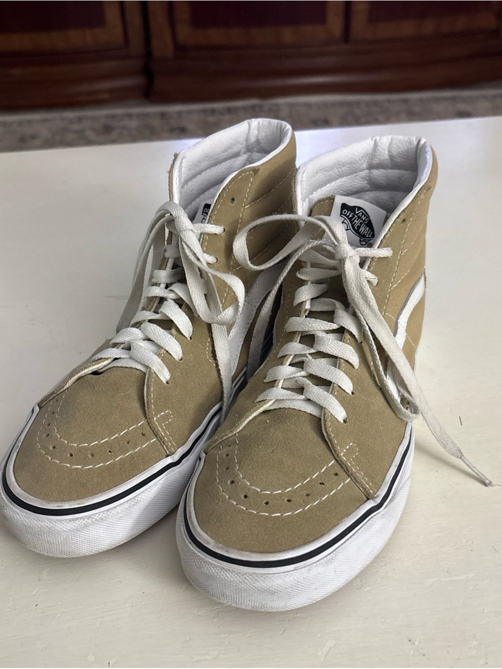Vans High-Top Suede Sneakers in Tan and White Men’s 7.5 Women’s 9